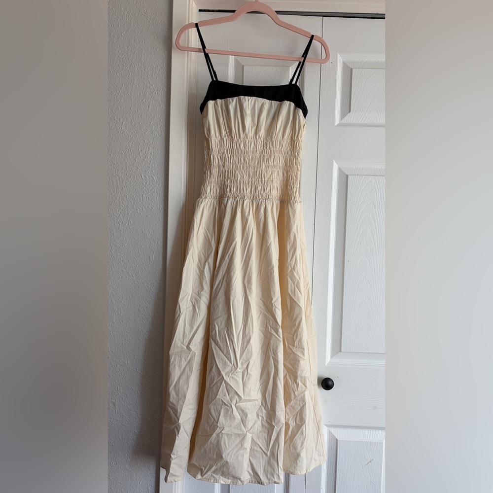 Moon River Spaghetti Strap Smocked Midi Dress - Picture 6 of 12